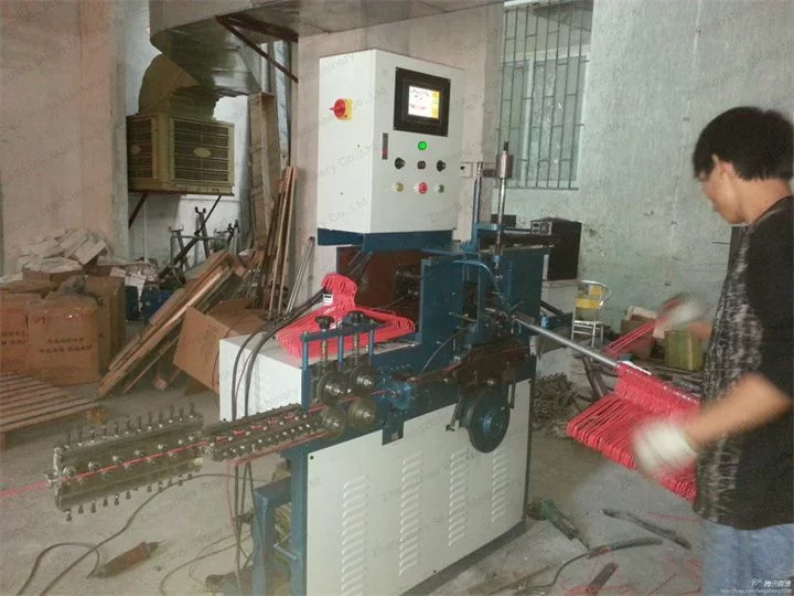 working process of hanger making machine
