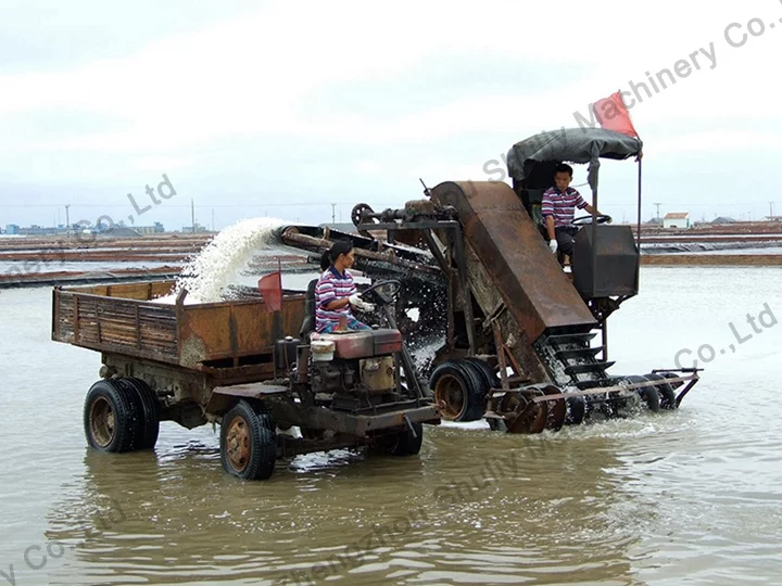 high capacity salt harvester