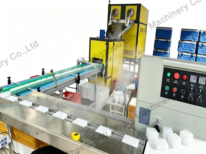 Dry ice briquette machine