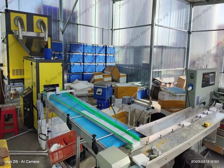 Dry Ice Briquette Machine